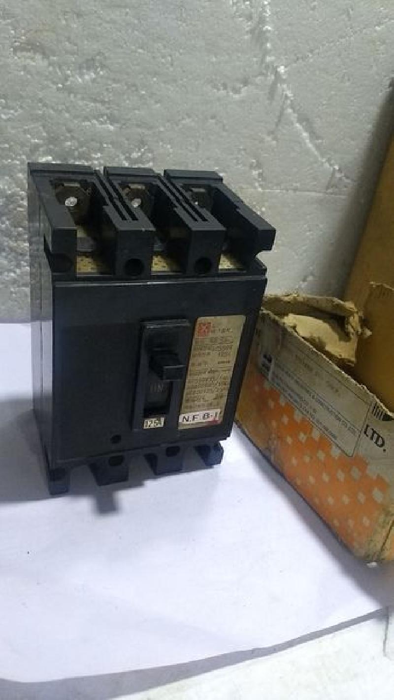 HIGO No Fuse Breaker R225B-3 - 125A