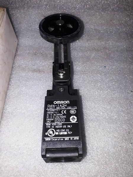 Omron Limit Switch D4N-1A2H Nema A300 Type;4X Indoor Use Only