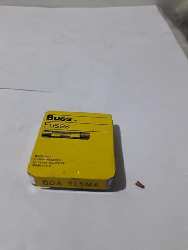 SET OF 5 BUSS FUSES GDA315MA NEW