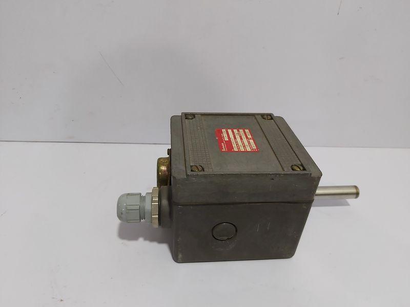 BARKSDALE L2H-H454S / L2H-0261 PRESSURE SWITCH