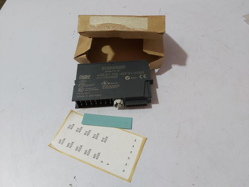 SIEMENS 6ES7-138-4DF01-0AB0 INTERFACE MODULE 6ES71384DF010AB0