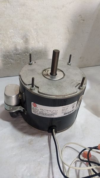 US Motors K55HXDKY-2313 Fan motor HP:1/4-1/8 230V 50/60HZ 1.45/1.48A 1670/1440RP