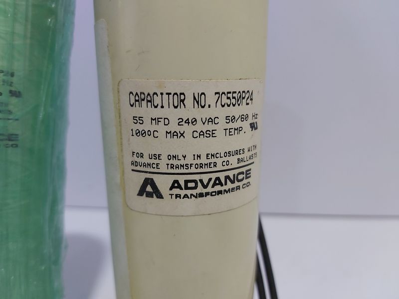 ADVANCE 7C550P24 CAPACITOR 55 MFD 240 VAC 50/60 HZ  2-PCS LOT SALE