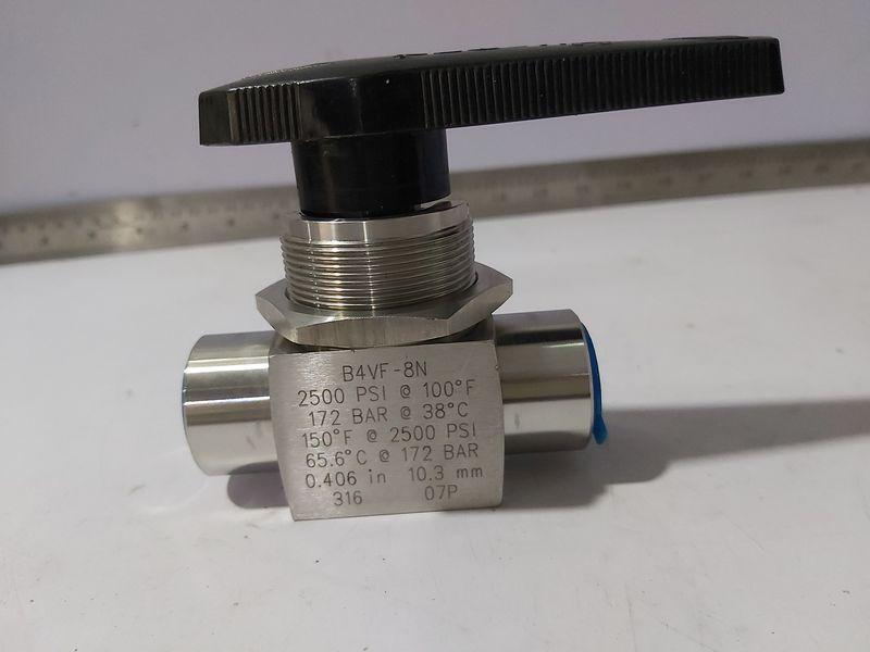 HY-PRO B4VF-8N 2-WAY BALL VALVE 2500 PSI 172-BAR 50