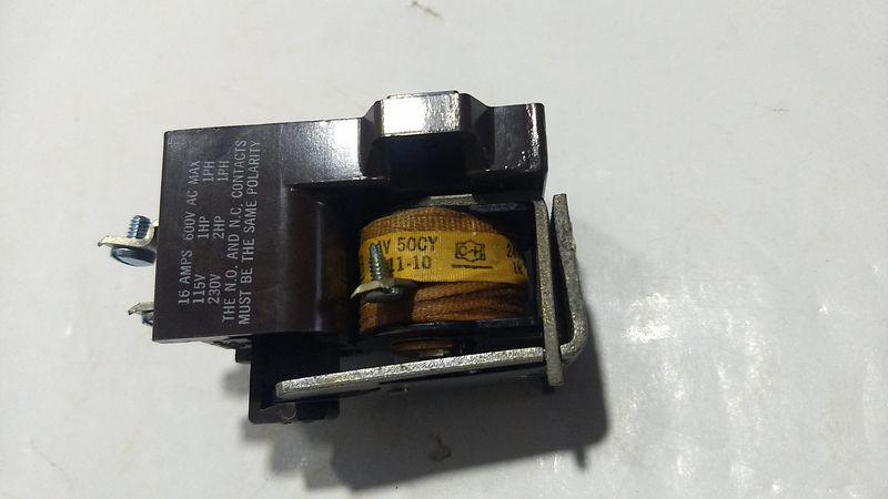 Cutler-Hammer No.9575H2525A Relay No.880