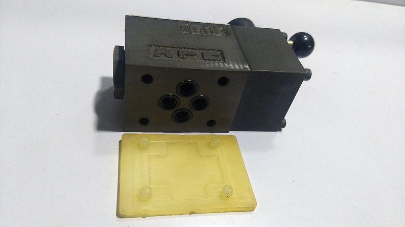 Yuken Directional Valve DMG-01-3D2-10 - VK312078-9 Yuken Kogyo Japan