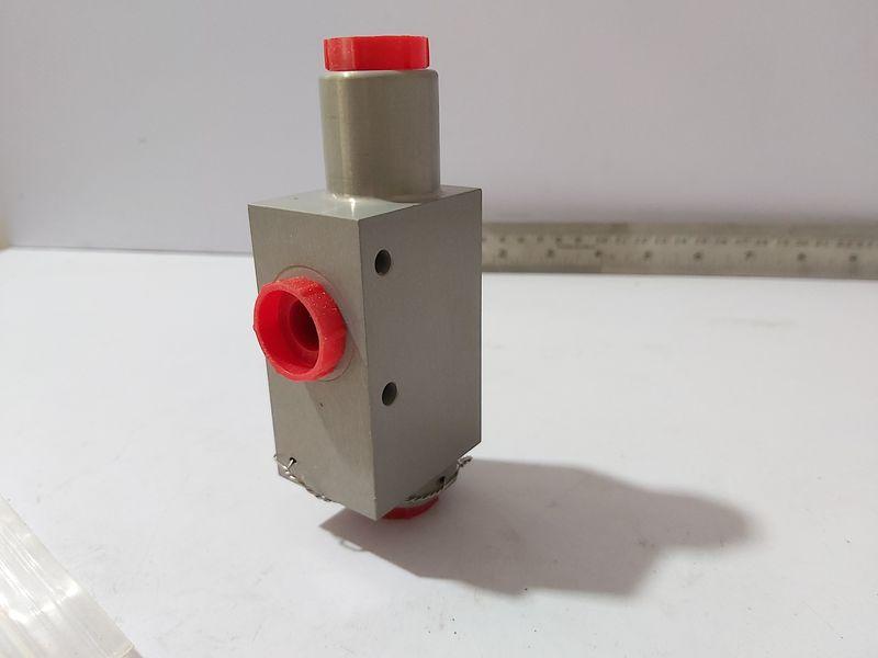 PARKER MS 28767-6 SHUTTLE VALVE MS287676