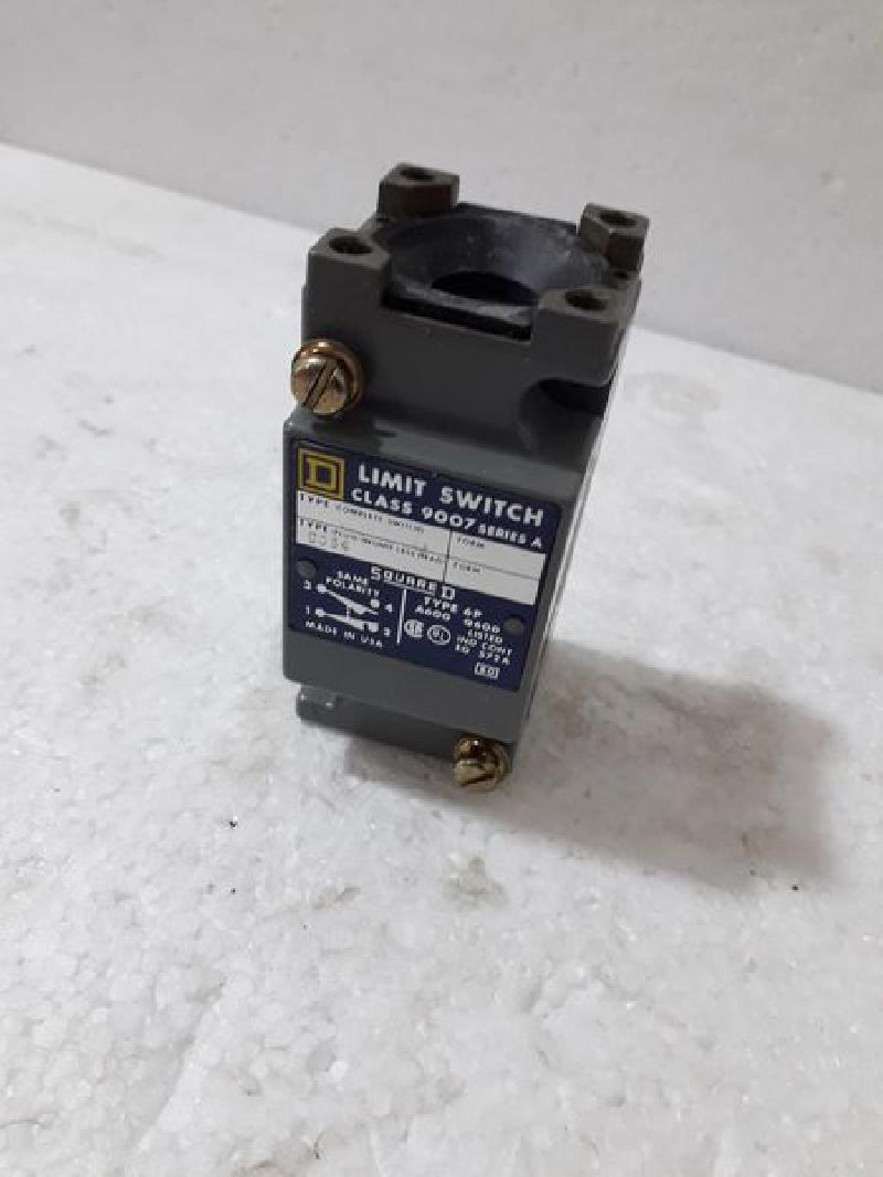 SQUARE D C054 Position Switch Plug-In Replacement Unit Body Only