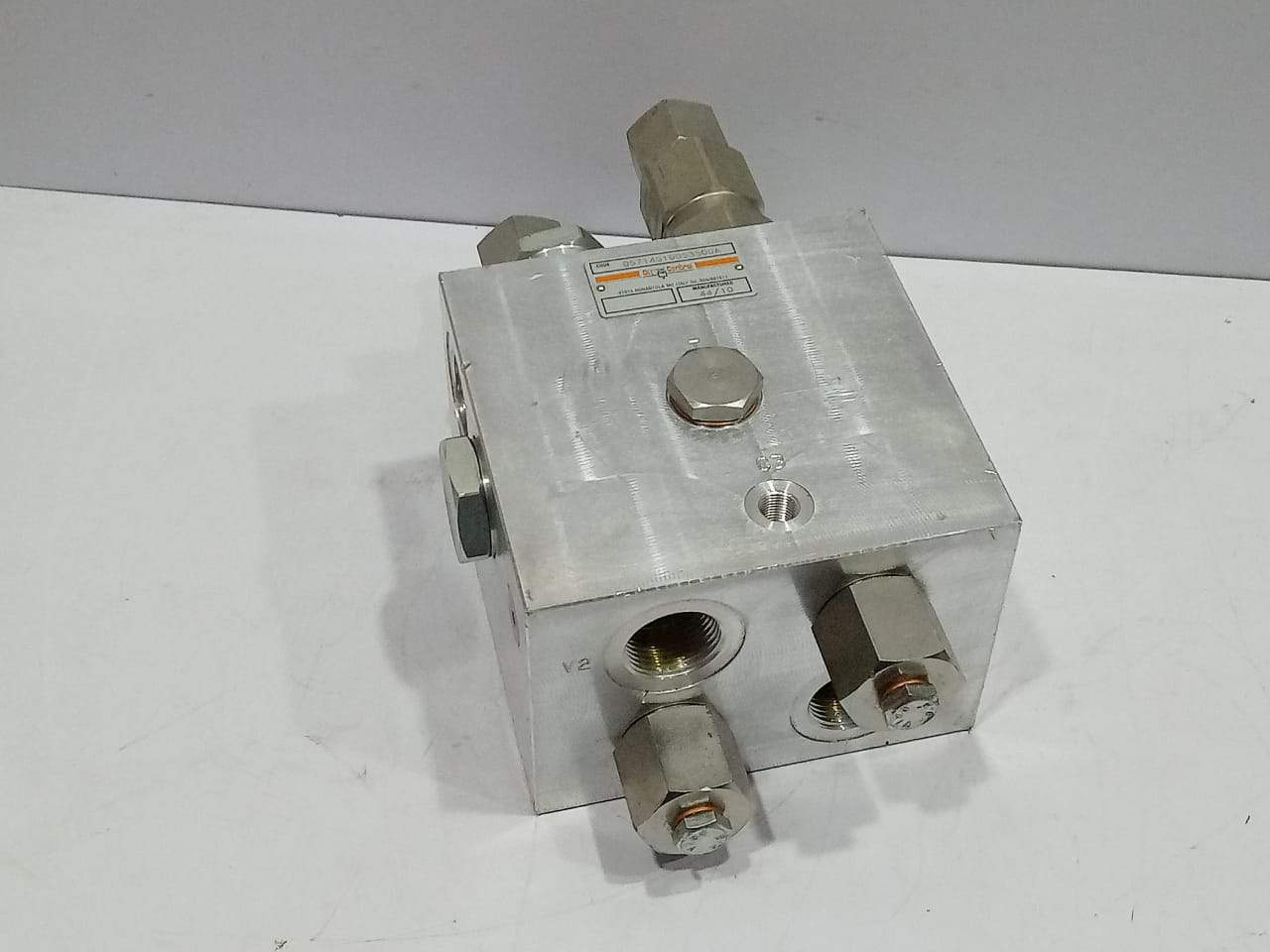 Oil Control 05714510053500A Valve Block