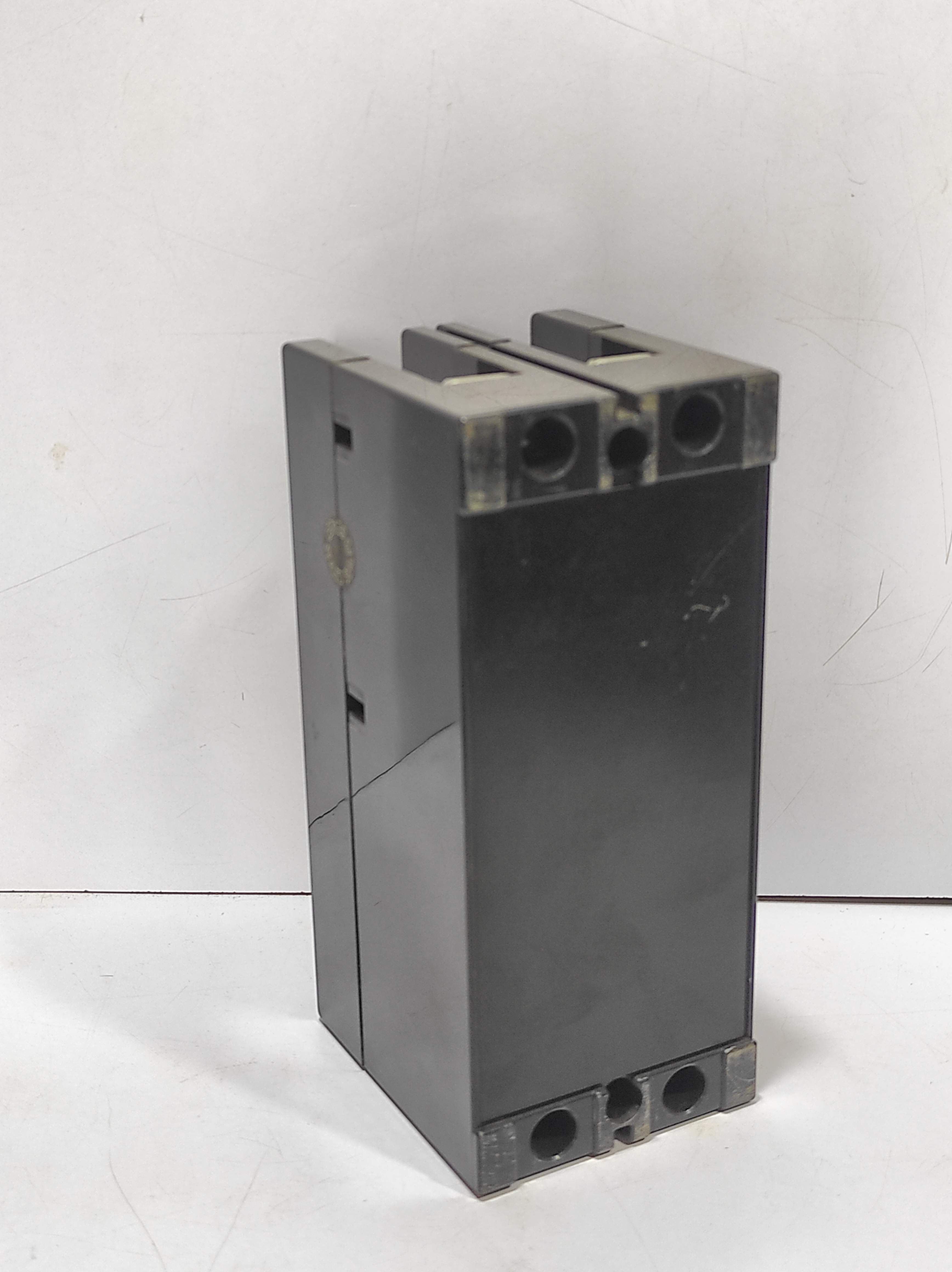 Hitachi F-100RB Circuit Breaker 2P 20A