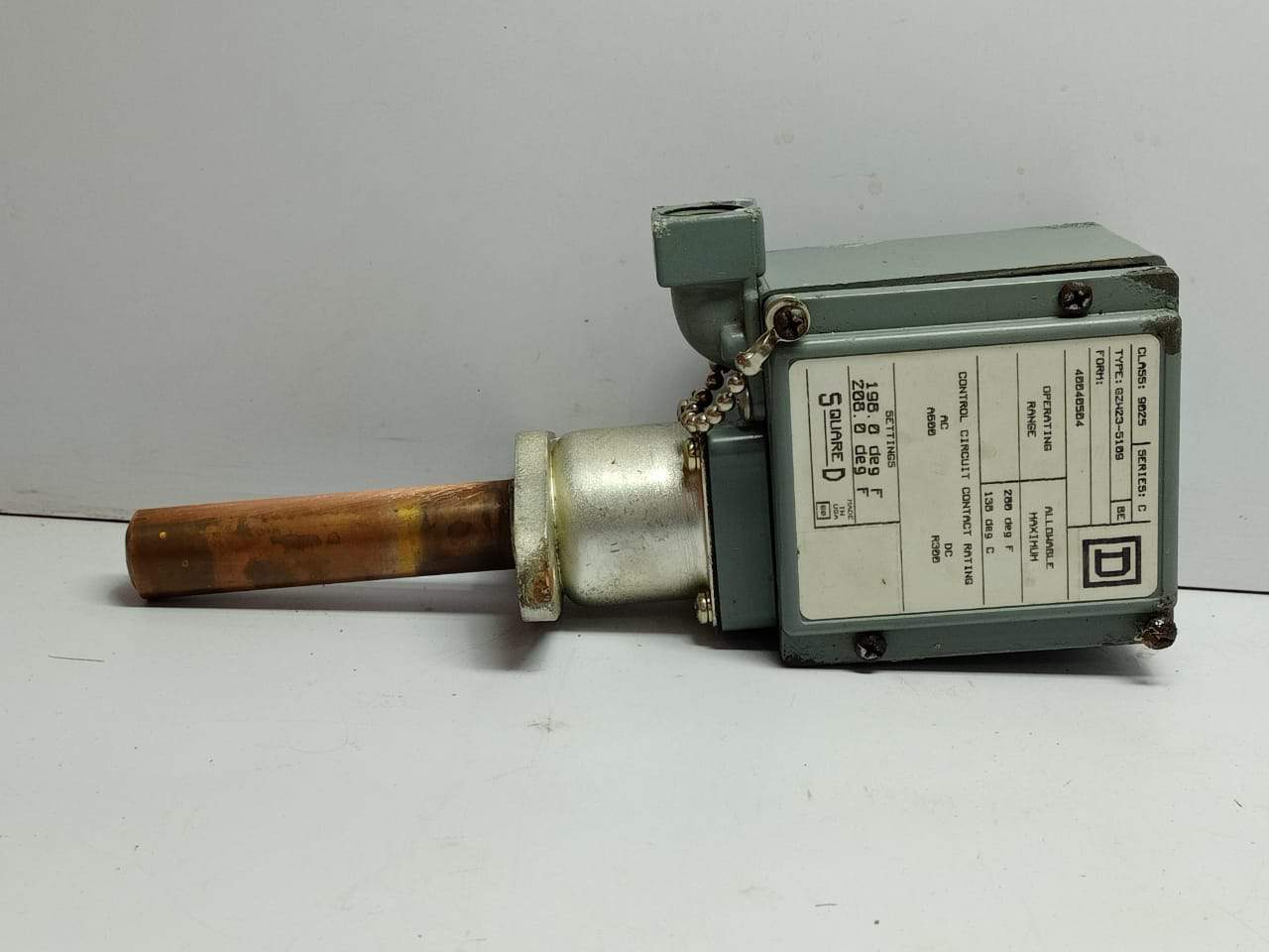 Square D 9025 GZW23-5109 C Temperature Switch