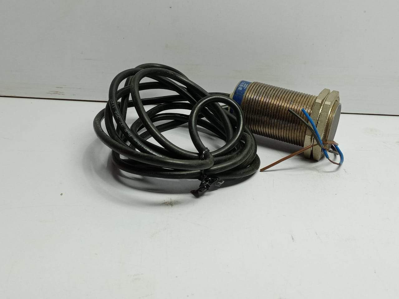 Telemecanique XS630B1PBL2 Proximity Sensor