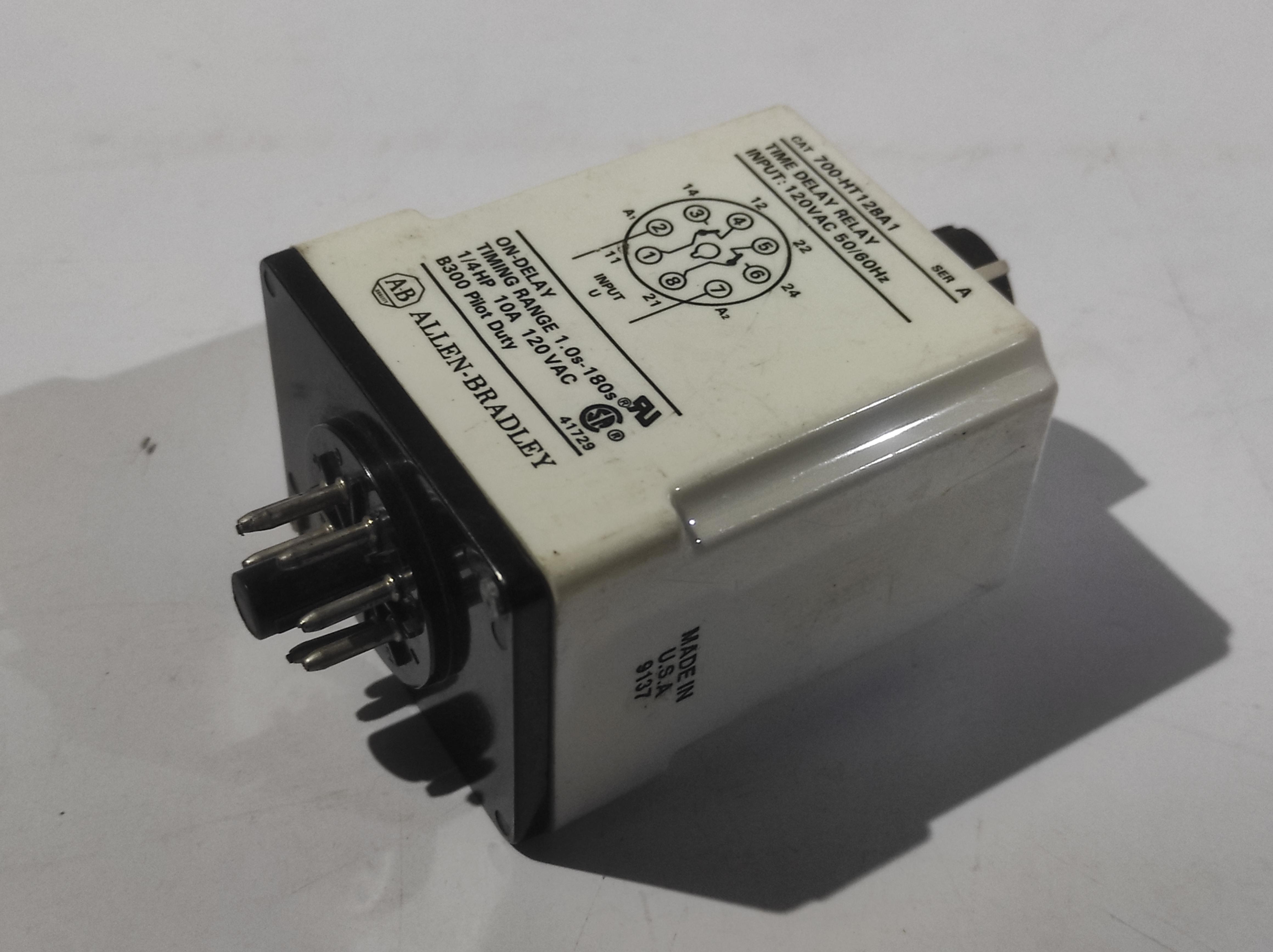 Allen Bradley 700-HT12BA1 Ser A Time Delay Relay