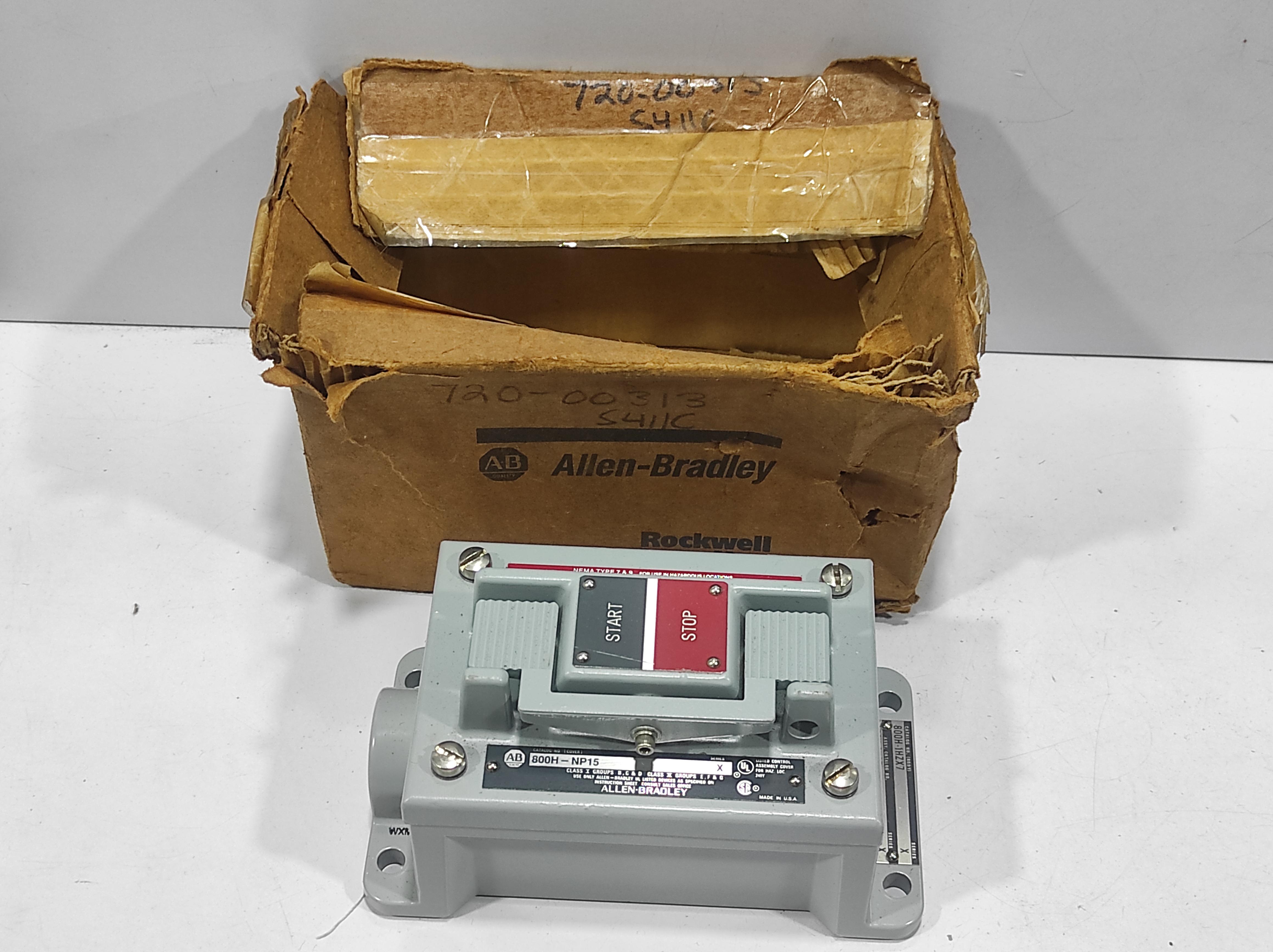 Allen Bradley 800H-2HA7 Ser X Heavy Duty Push Button Station 800H2HA7