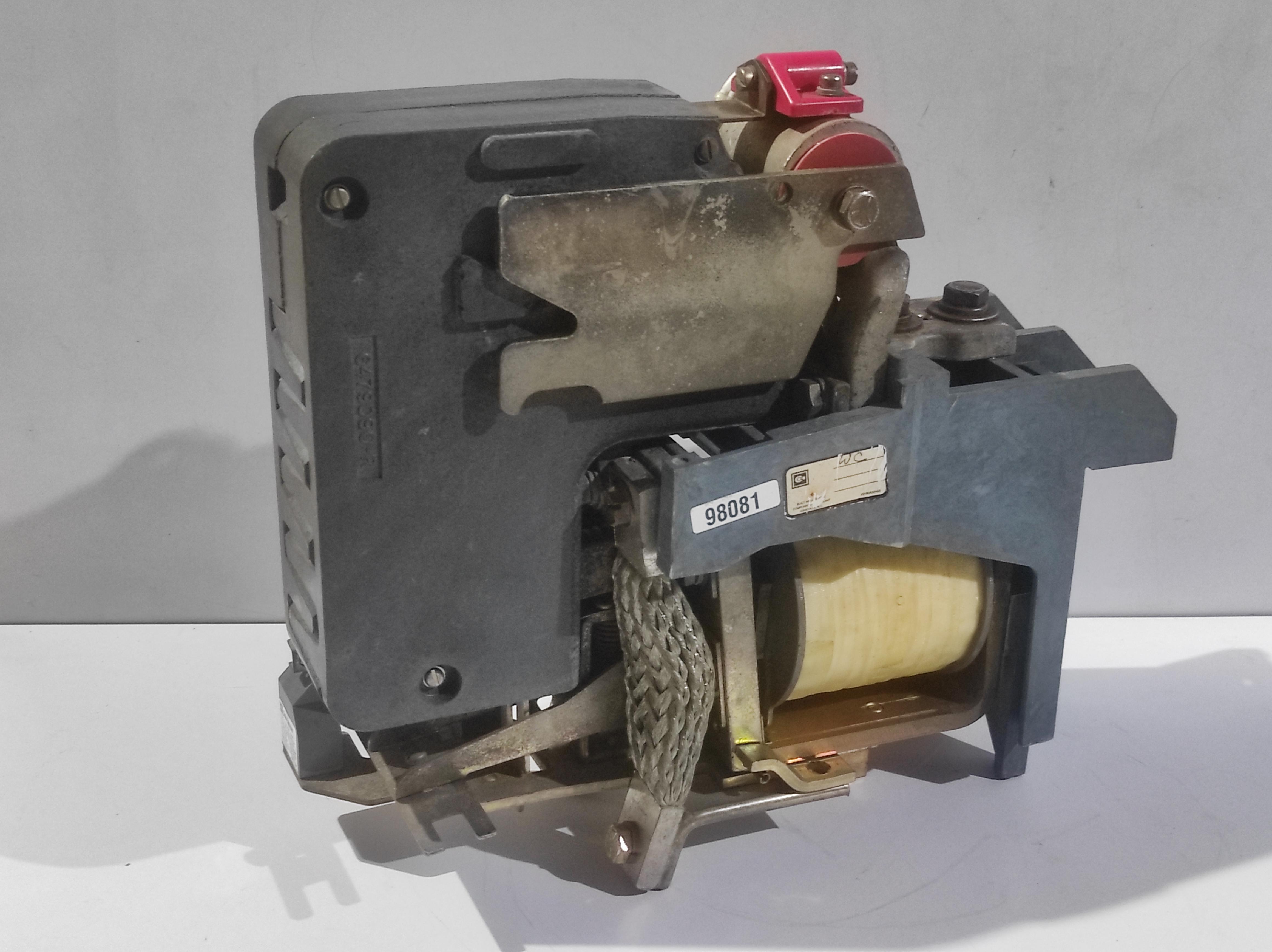 Cutler Hammer 2120A07G31 DPM Contactor 1250Amps 1000VDC