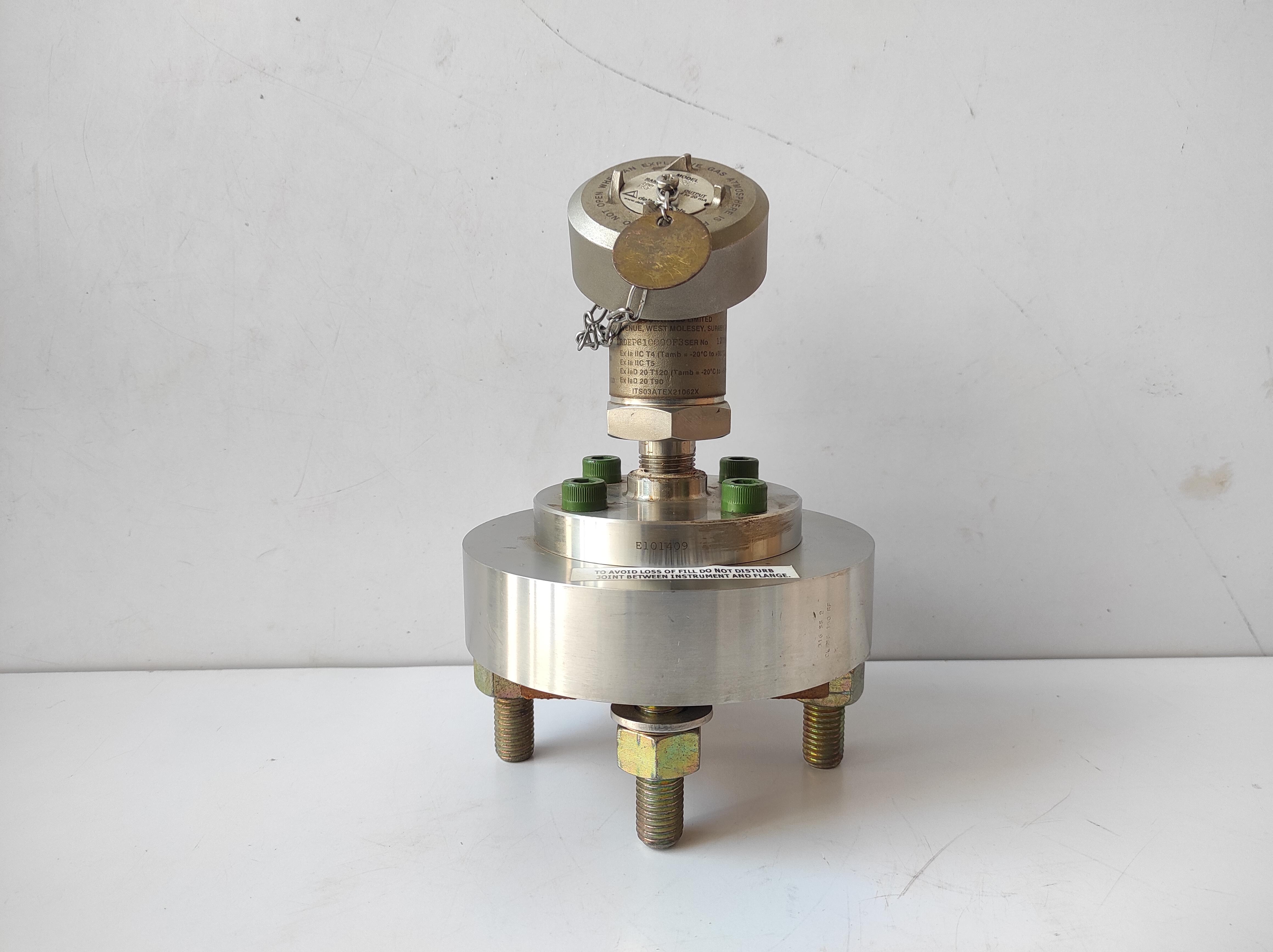 Delta Controls 387 Pressure Transmitter 100 PSI