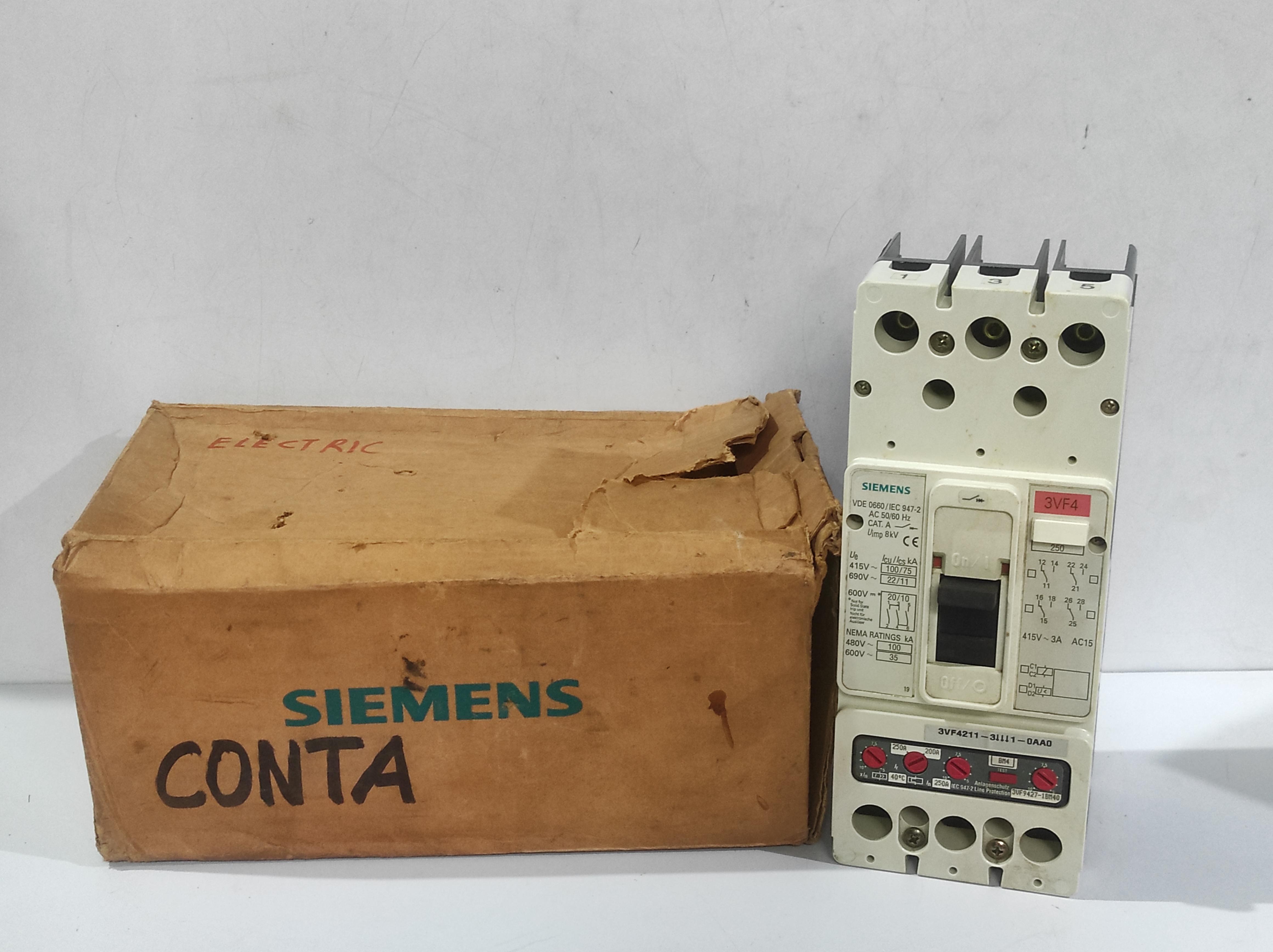 Siemens 3VF4211-3BM41-0AA0 Molded Case Circuit Breaker 250A 3VF42113BM410AA0