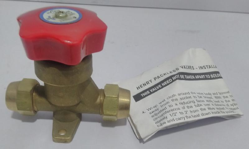 Henry 500 PSI WP Packless Valve 5135 Globe 5/8 Male Flare for AFT Accom