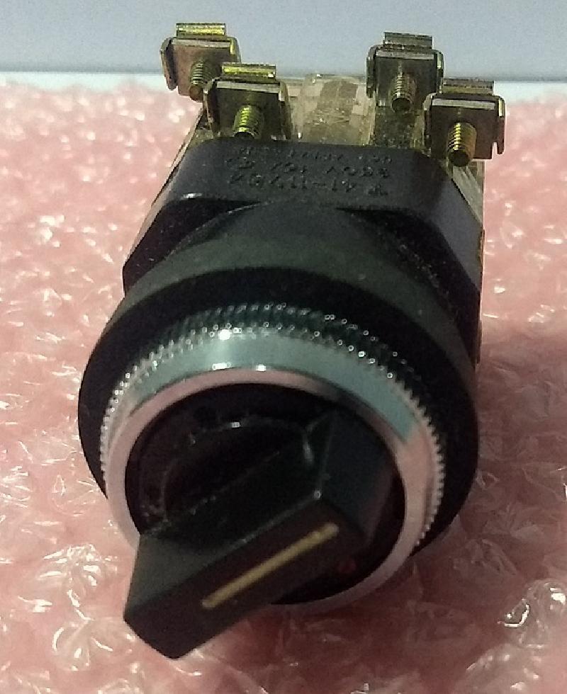 Yoshida Selector Switch - YBU30-S2B22 - Terasaki - 41-11754 - 250V 10A