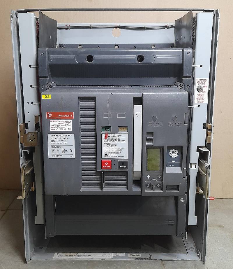 GE SHD25G320 HI-Break Circuit Breaker 2500A Frame Rating & 2000A Trip Unit / GE Power Break II