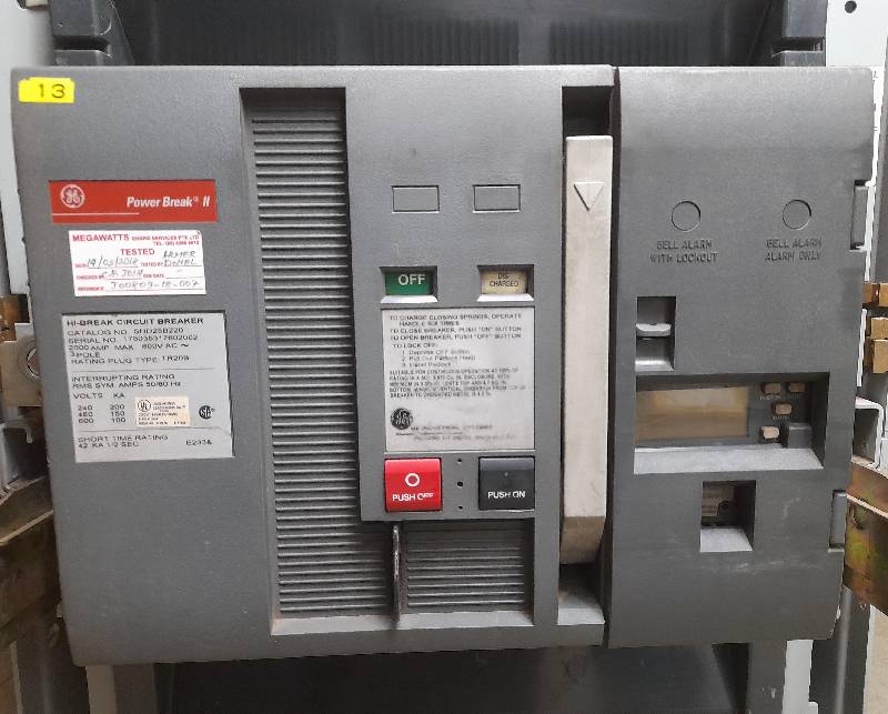 GE SHD25B220 Circuit Breaker 2000A Frame Rating & 2000A Trip Unit & SPUV024DC