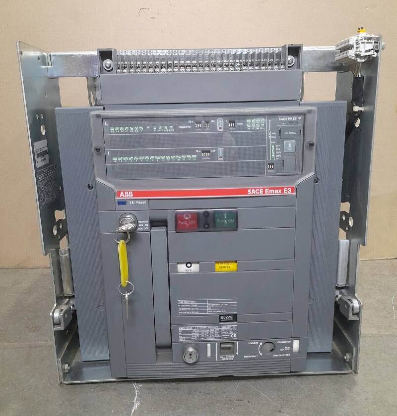 ABB SACE E3S 20 Circuit Breaker SACE Emax E3 Iu 2000A SACE PR121/P In 2000A