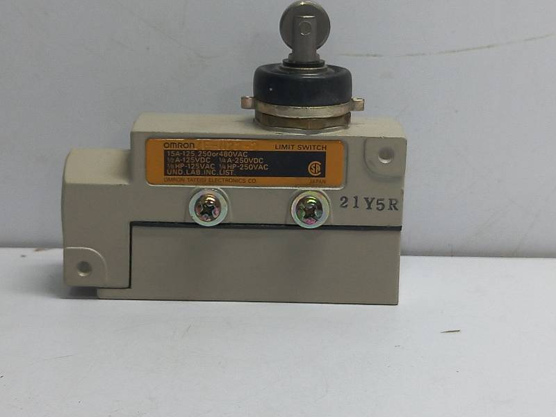 Omron ZE-N22-2 Limit Switch ZEN222