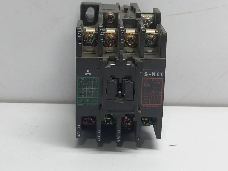 Mitsubishi S-K11 Contactor 100V Ith 20A