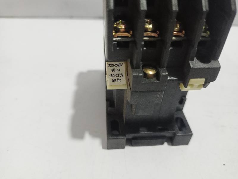 Furnas 46US22G Control Relay Ser B 10 Amp Max Contact Rating Nema A600