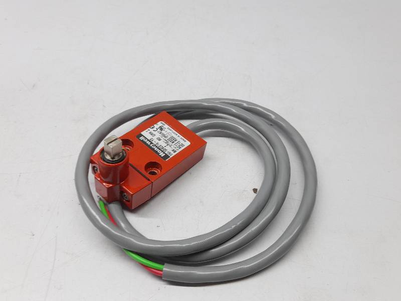 Honeywell 924CE16-Y3 Limit Switch 924CE16Y3