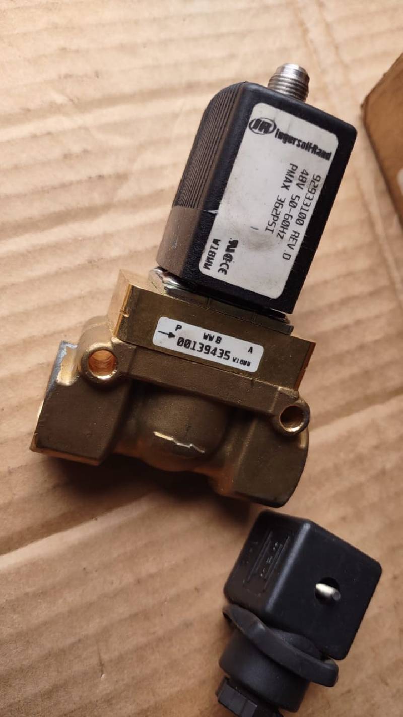 Ingersoll Rand 92933100 Rev D Solenoid Valve