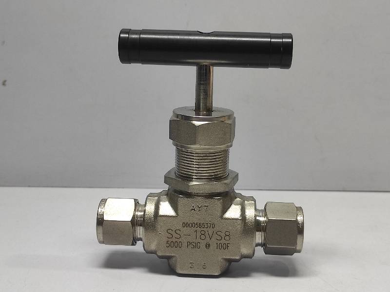 Swagelok SS-18VS8 Needle Valve