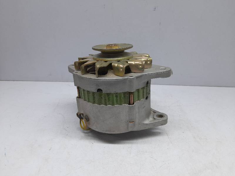 Hitachi IC REG LR180-03C Alternator 119573 77201 12V 80A