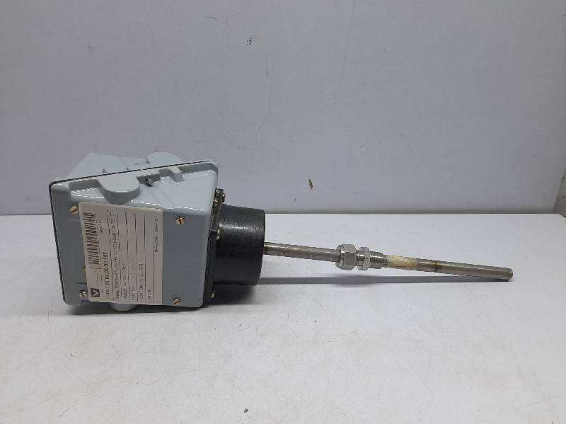 Switzer GM 733 0T J2K 3 Z Temperature Switch 20 To 100?C 47-TS-0001