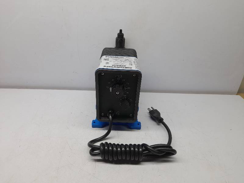 Pulsafeeder Pulsatron LB02SA-PTC1-XXX Electronic Metering Pump 0.40A 1PH 50/60Hz 115V Flow Rate 6 GPD 0.9 LPH