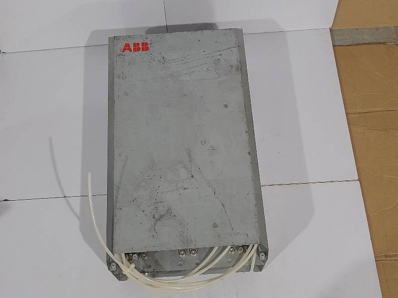 ABB NBRW-669C Braking Chopper Module 64260049 3AFE64260049 Un: 690V Rmin: 2.27 Ohm