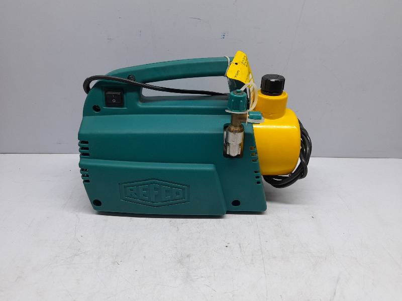 Refco RL-4-230 Vacuum Pump Ultimate Vacuum 15 Micron/0..02mbar Capacity 65/75 l/min