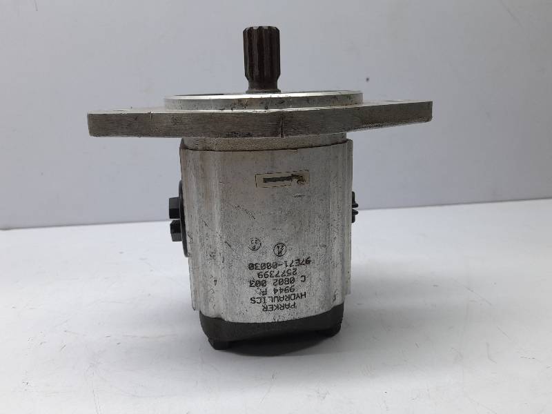 Parker Hydraulics 97E71-00030 Gear Pump 97E7100030