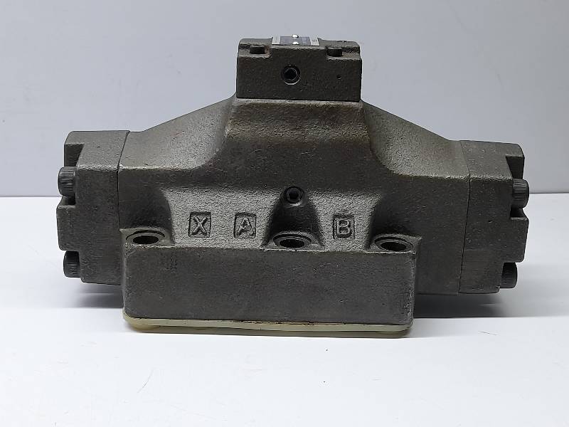 Yuken DHG-06-3C2-5090 Directional Valve DHG063C25090