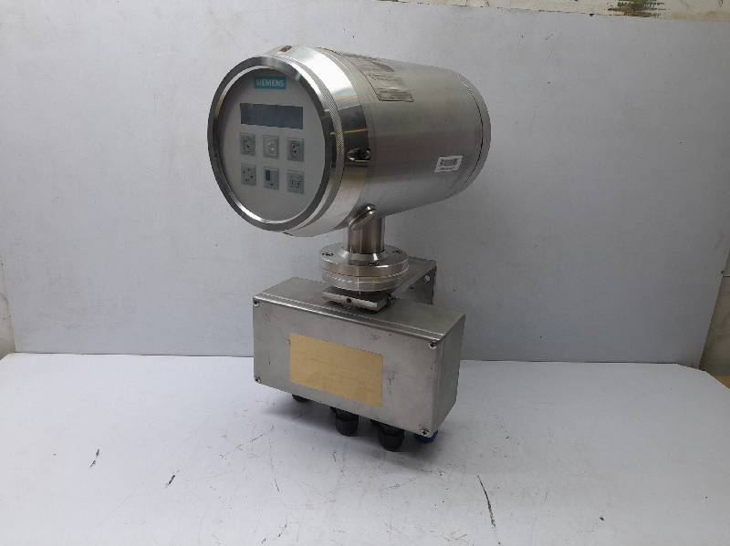 Siemens Sitrans F US SONOFLO SONO 3000 7ME3150-2FA22-IAA0 Flowmeter