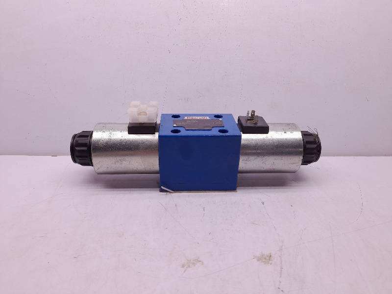 Rexroth R900976845 Directional Valve 4WE 10 C33/OFCG220N9K4 Coil 019797 220VDC 35W