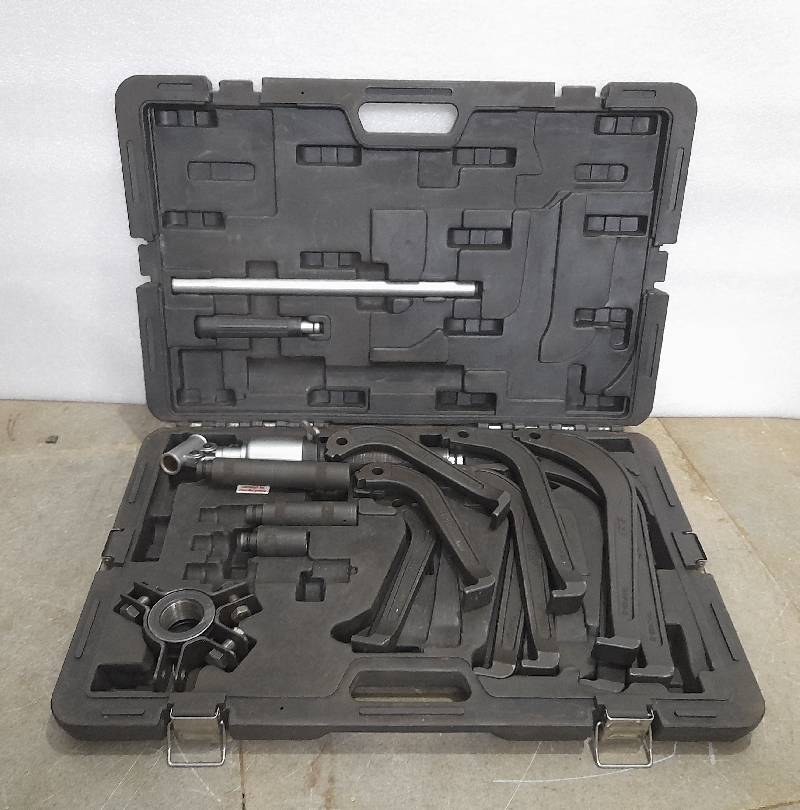 SKF TMHP 10E SKF Advanced Hydraulic Jaw Puller Kit