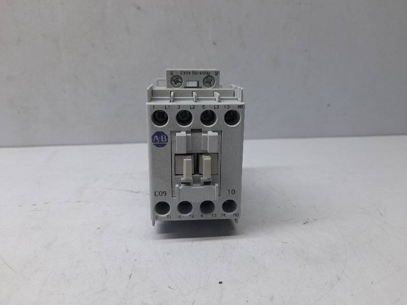 Allen-Bradley 100-C09*10 Contactor