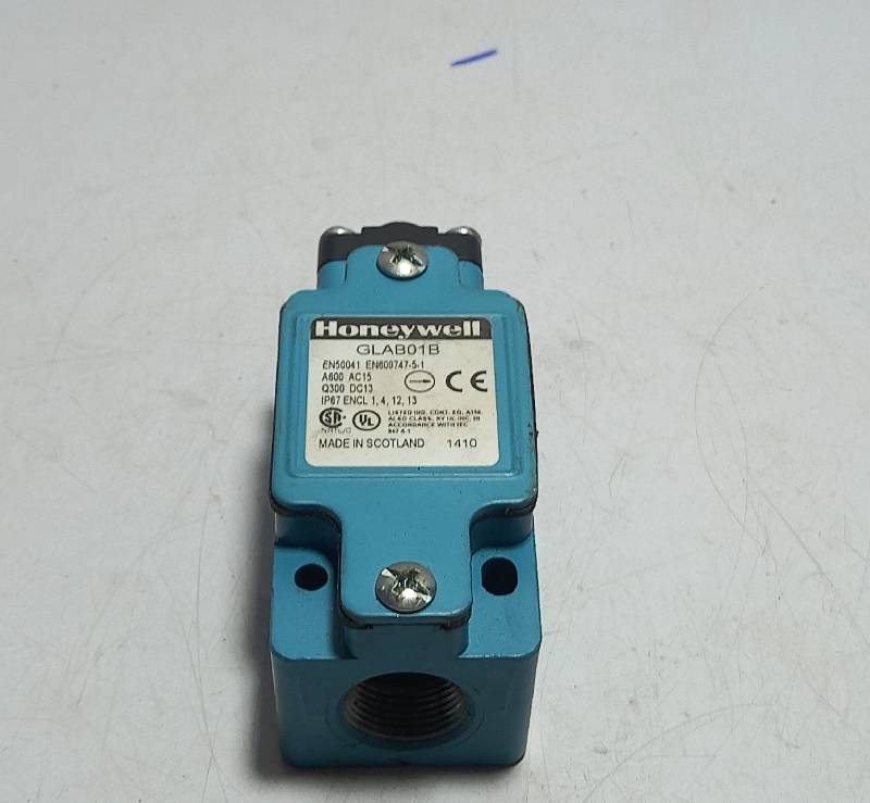 Honeywell Glab01b Limit Switch A600 AC 15  Q300 DC13