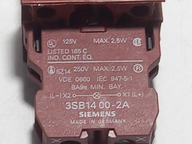 SIEMENS 3SB1400-2A  Button Indicator Lamp Holder FAST 