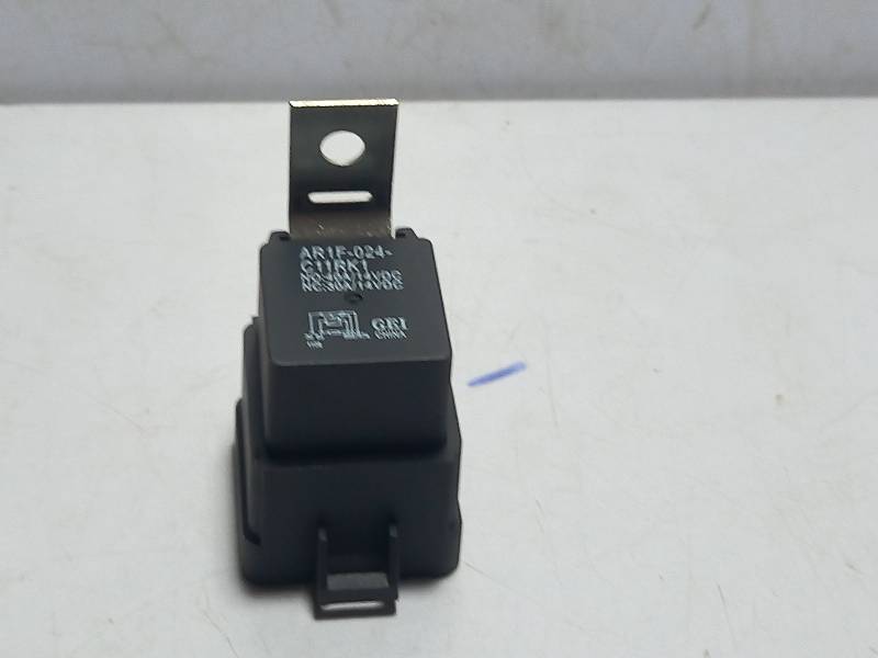 Gei Ar1f-024-c11rk1  Relay 24v  DNo: 40a/14vdc Nc: 30a/14vdc