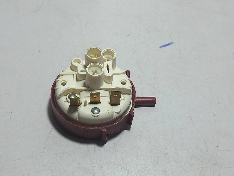 COMENDA 130632  PRESSURE SWITCH  USED IN DISHWASHERT