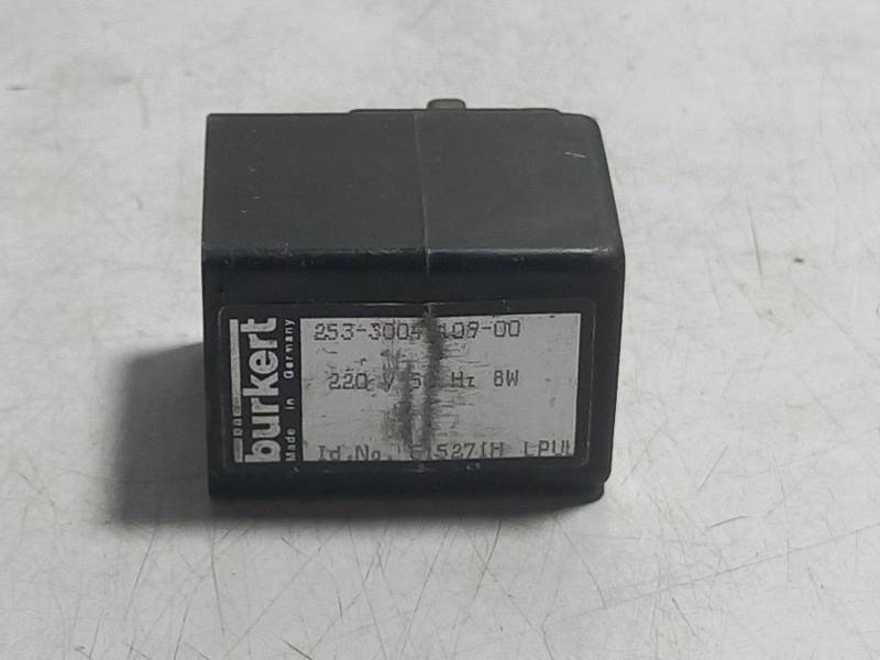 BURKET 253300410900 SOLENOID COIL  220V 50Hz 8W