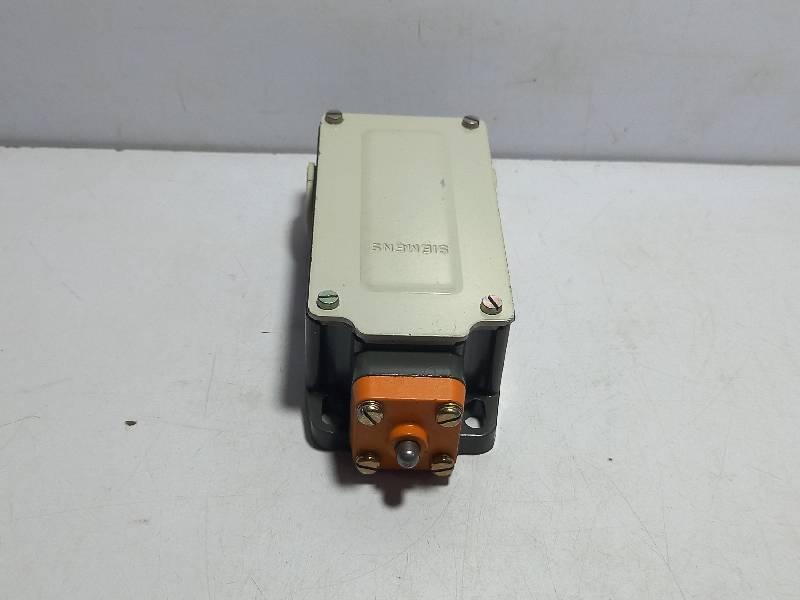 Siemens 3SE3 404-3B Limit Switch