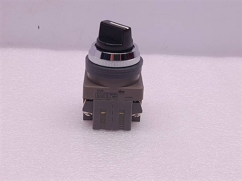 IDEC ASN311  CONTROL UNIT SELECTOR SWITCH POSTION  600V